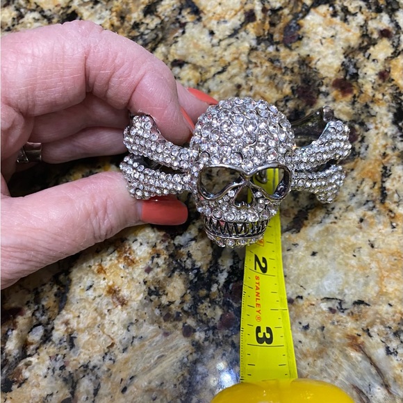 Crystal Skull Cuff Bracelet silver tone - Picture 8 of 8